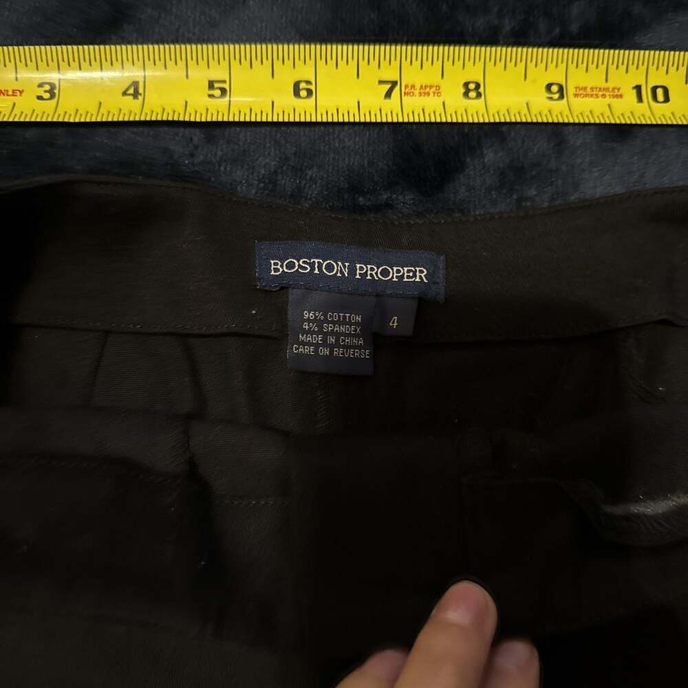 Boston Proper - Picture 2 of 6